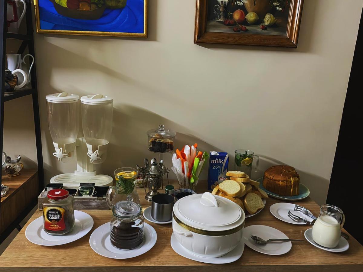 Westay Hotel Тбілісі Екстер'єр фото