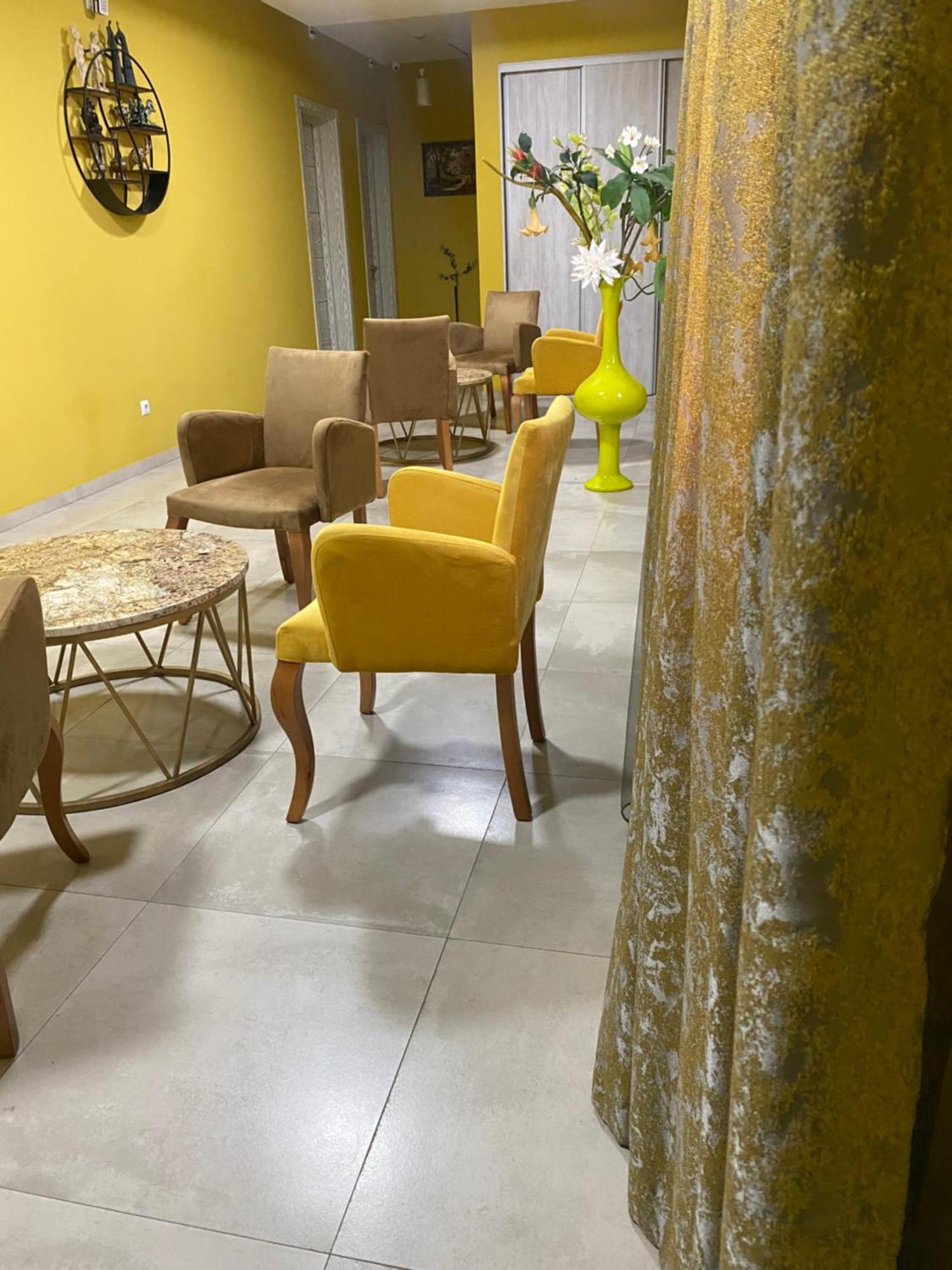 Westay Hotel Тбілісі Екстер'єр фото