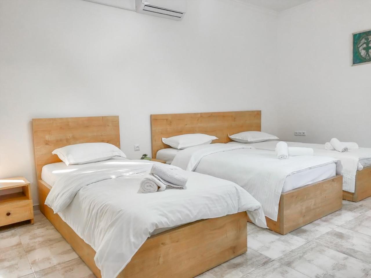 Westay Hotel Тбілісі Екстер'єр фото